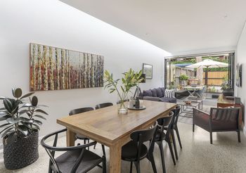 Stunning Executive Home In Glebe - Accommodation Kalgoorlie 0
