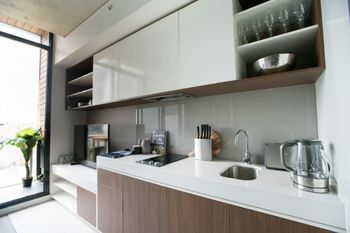 Spacious Apartment Close To Melbourne CBD - Accommodation Kalgoorlie 1