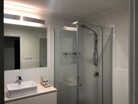 Beach & Bay Holiday House - Accommodation Kalgoorlie 1