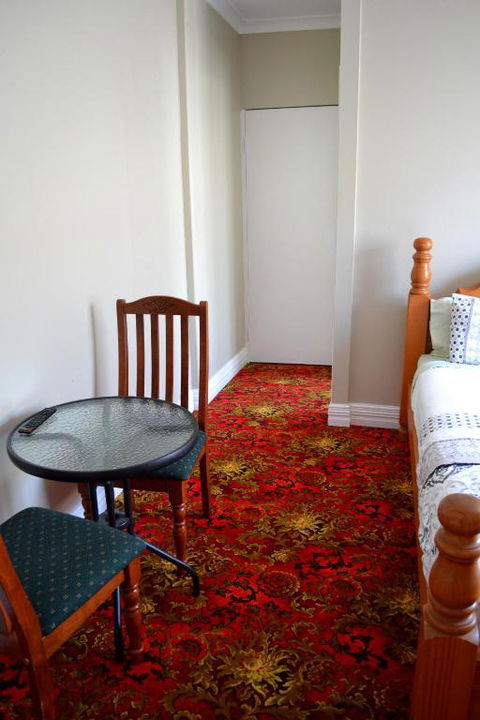 Ithaca 1896 Manor - Accommodation Kalgoorlie 4