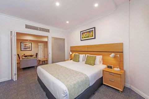 Quest On King William - Accommodation Kalgoorlie 2