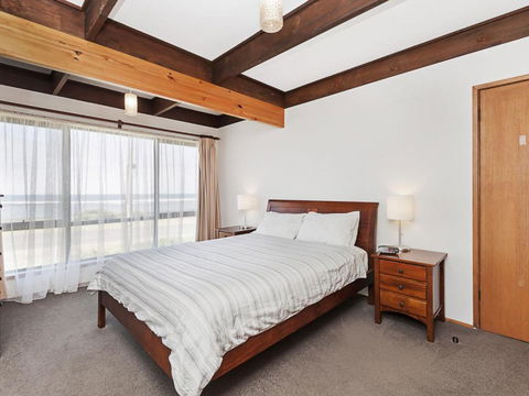 Swimmers Rest - Uninterrupted Panoramic Ocean Views - 1 Bedroom - Accommodation Kalgoorlie 5