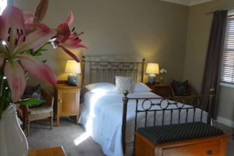 The Globe Inn - Accommodation Kalgoorlie 0