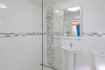 A PERFECT STAY - Clarkes Beach Villa - Accommodation Kalgoorlie 5