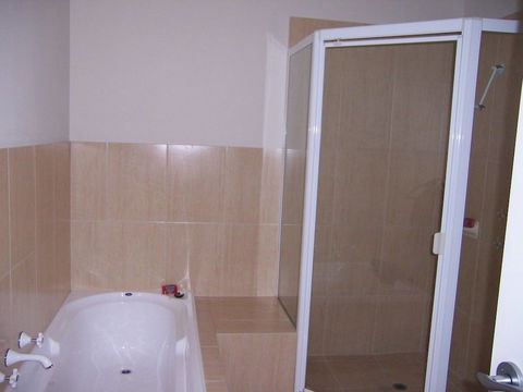 Christies No 1 Esplanade - Accommodation Kalgoorlie 1