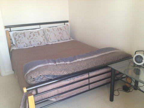 Christies No 1 Esplanade - Accommodation Kalgoorlie 3