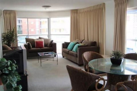 Grosvenor Beachfront Apartments - Accommodation Kalgoorlie 5