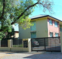 Adelaide DressCircle Apartments Childers Street - Accommodation Kalgoorlie