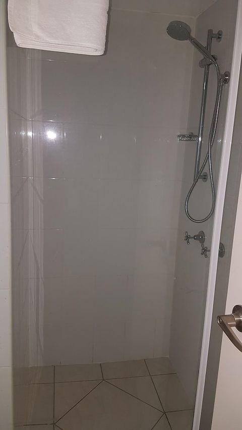 Monte Carlo Private Apartments - Accommodation Kalgoorlie 6