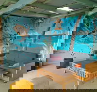 Ozzie Pozzie Backpackers - YHA - Accommodation Kalgoorlie