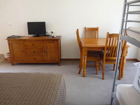 Coonawarra Motor Lodge - Accommodation Kalgoorlie 6