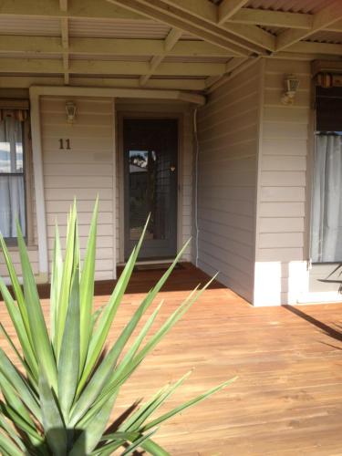 Ploughmans On Ivy - Accommodation Kalgoorlie 4
