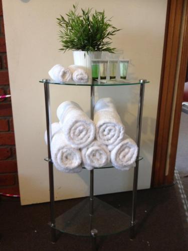 Ploughmans On Ivy - Accommodation Kalgoorlie 5