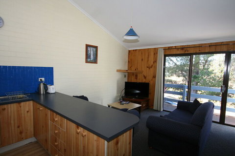 Alpha Centauri Townhouses - Accommodation Kalgoorlie 2