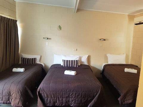 Windsor Hotel Dalby - Accommodation Kalgoorlie 1