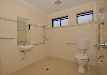 The Tower Hotel Kalgoorlie - Accommodation Kalgoorlie 2