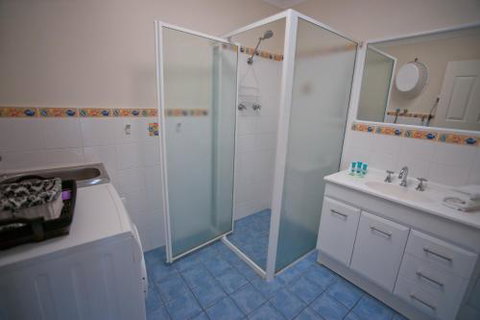 Beachside Gardens 5 - Accommodation Kalgoorlie 2