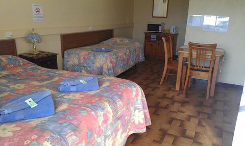 Goolgowi Highway Motel - Accommodation Kalgoorlie 3