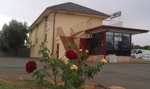 Goolgowi Highway Motel - Accommodation Kalgoorlie 4