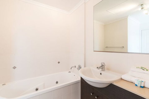 Cairns City Apartments - Accommodation Kalgoorlie 3