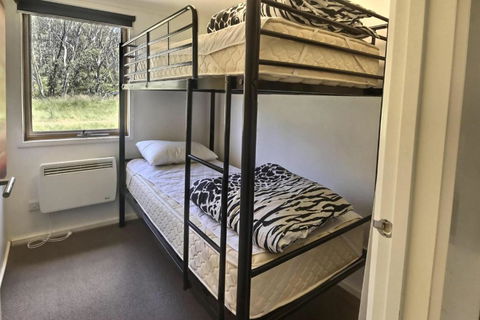 Cape Cod - Accommodation Kalgoorlie 4