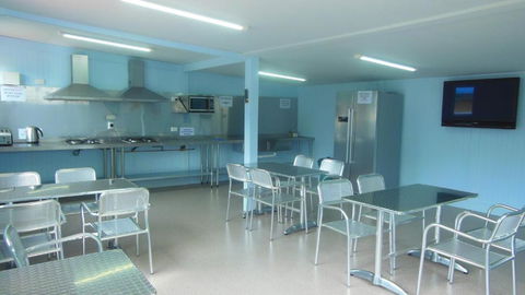 BIG4 Waters Edge Holiday Park - Accommodation Kalgoorlie 6