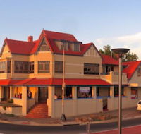 McCloud House - Accommodation Kalgoorlie