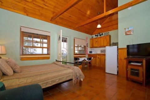 Bimbadeen Mountain Retreat - Accommodation Kalgoorlie 2