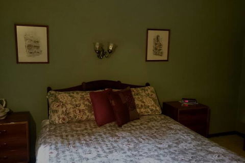 Holberry House - Accommodation Kalgoorlie 7