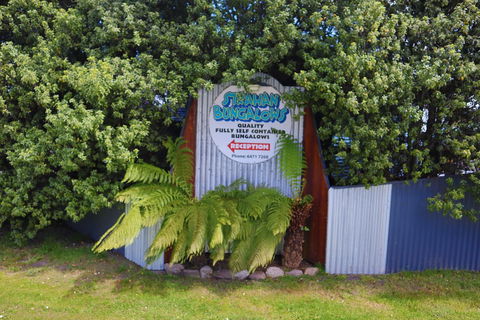 Strahan Bungalows - Accommodation Kalgoorlie 3