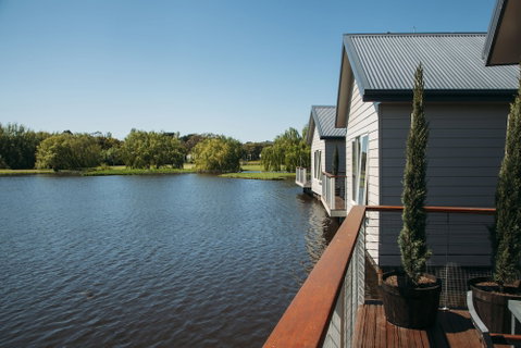 Lakeside Villas At Crittenden - Accommodation Kalgoorlie 1