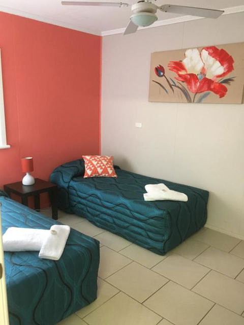 Beachlander Holiday Apartments - Accommodation Kalgoorlie 2