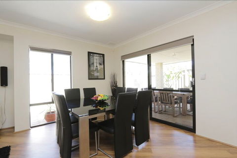 Jarelle House - Accommodation Kalgoorlie 1