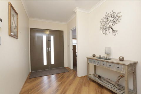 Jarelle House - Accommodation Kalgoorlie 6