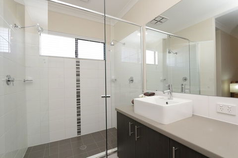 Jarelle House - Accommodation Kalgoorlie 5
