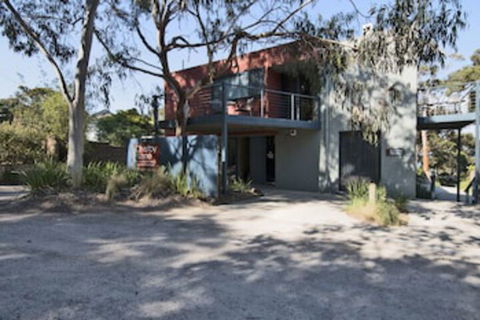 Chatby Lane Lorne - Accommodation Kalgoorlie 0