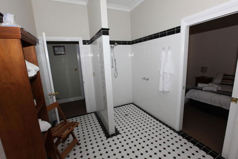 House On The Hill Bed & Breakfast - Accommodation Kalgoorlie 5