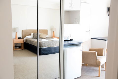 Capella Coach Inn - Accommodation Kalgoorlie 1