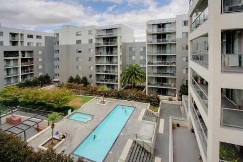 Accommodate Canberra - Glebe Park - Accommodation Kalgoorlie 2