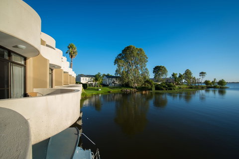 Capri Waters Country Club - Accommodation Kalgoorlie 1