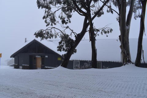 Cooroona Alpine Lodge - Accommodation Kalgoorlie 5