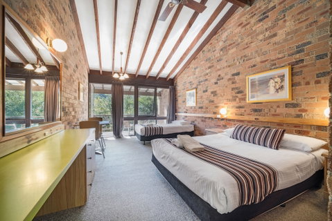 Avoca Beach Hotel - Accommodation Kalgoorlie 5