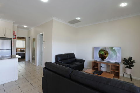 Cadman Motor Inn & Apartments - Accommodation Kalgoorlie 1