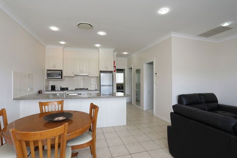 Cadman Motor Inn & Apartments - Accommodation Kalgoorlie 4