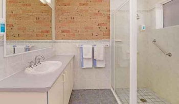 Rotary Lodge Port Macquarie - Accommodation Kalgoorlie 3