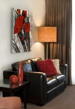 May Park Executive Apartments - Accommodation Kalgoorlie 2