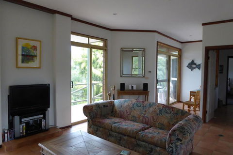 Sea Banksia - Accommodation Kalgoorlie 2