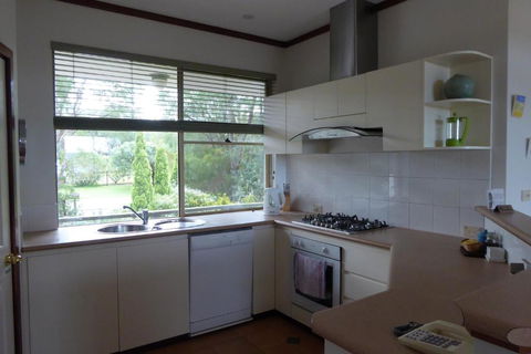 Sea Banksia - Accommodation Kalgoorlie 5