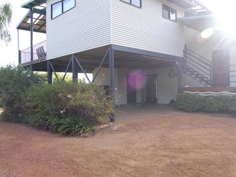 Ocean Beach House - Accommodation Kalgoorlie 1