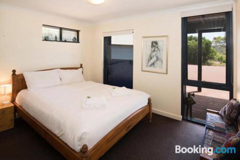 Pearl River Houses - Accommodation Kalgoorlie 5